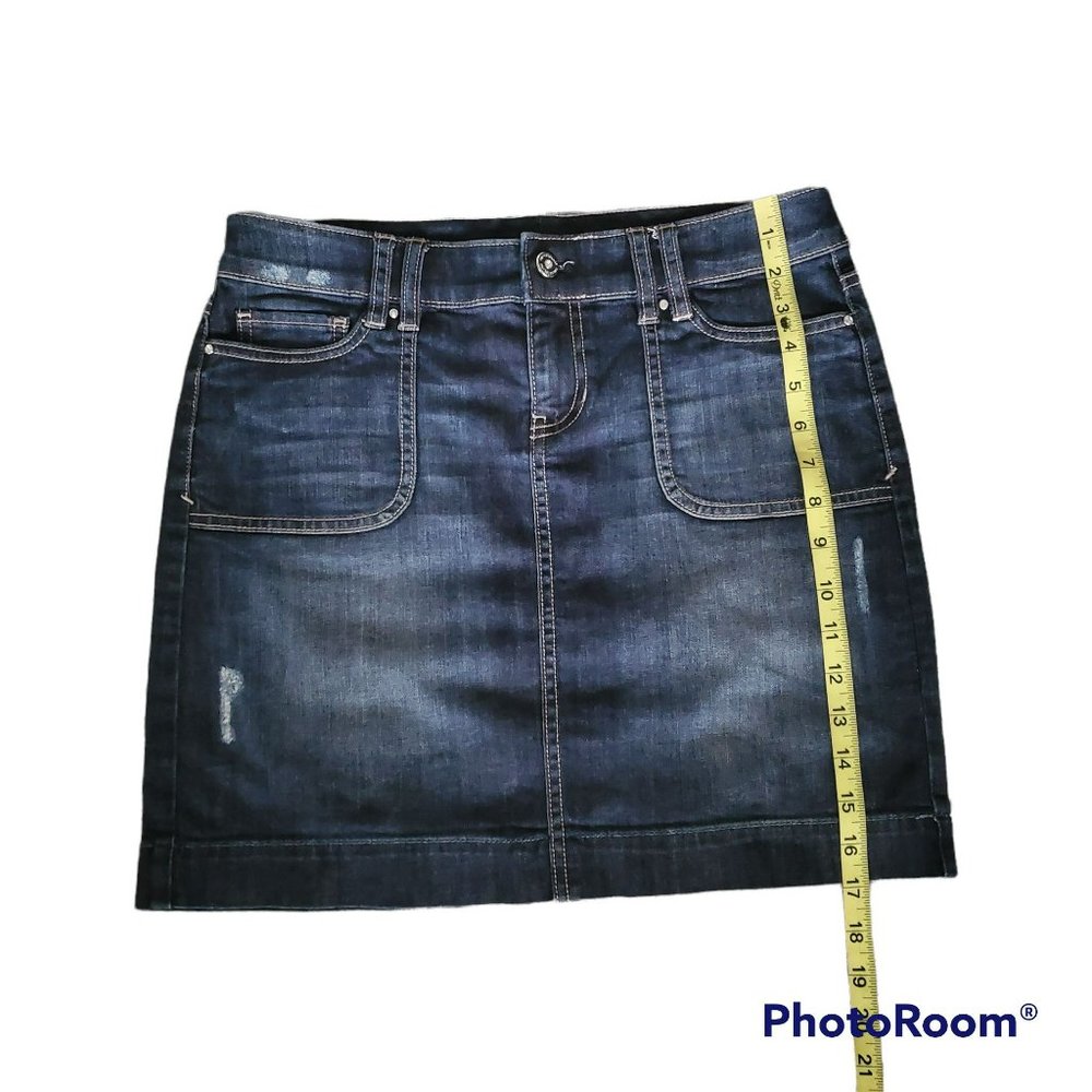 White House Black Market Women's Blue Medium Wash Embrace Life Denim Skirt Sz 2‎ - Picture 6 of 9